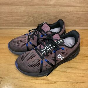 On Running Women's Cloudsurfer Sneakers in Black / Cobalt - Size 9